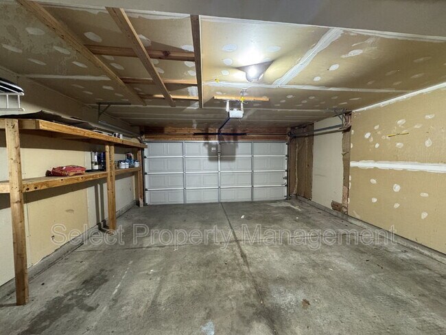 Building Photo - 1632 Flint Lock Ln