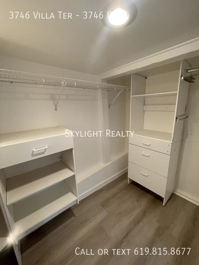 Building Photo - 3746 Villa Terrace