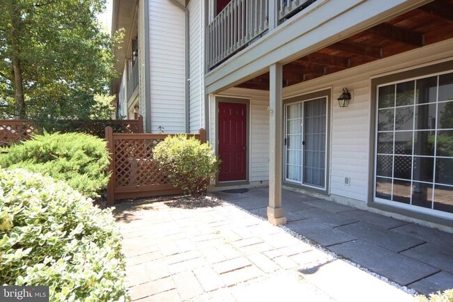 Building Photo - 12288 Wadsworth Way