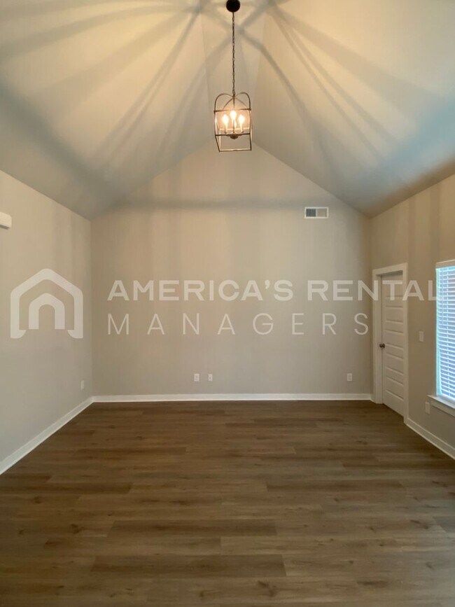 Building Photo - Home for Rent in Odenville, AL! COMING SOON!!!