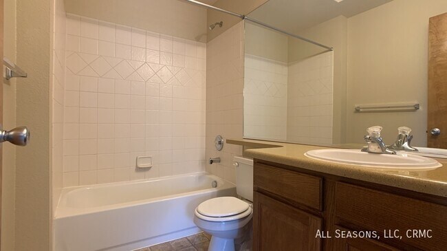 Building Photo - 3447 Astana Dr
