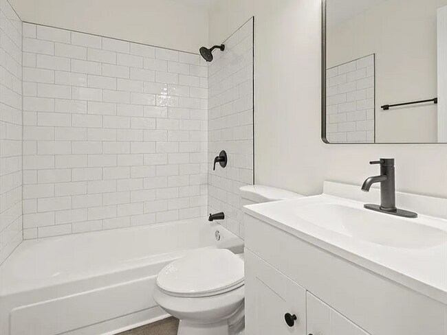 Building Photo - Section 8 APPROVED 3-bedroom