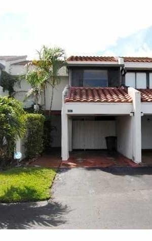 Primary Photo - 6557 Racquet Club Dr