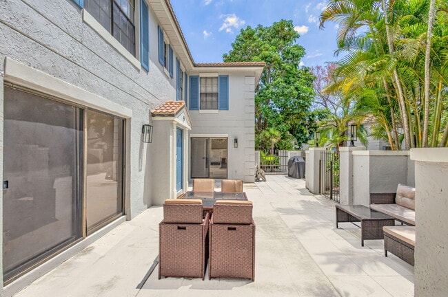 Building Photo - 355 Prestwick Cir