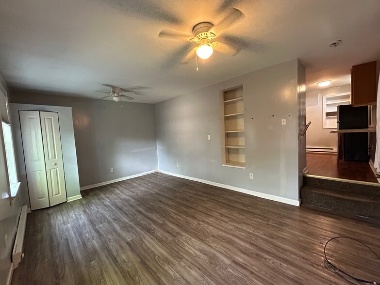 Main living space - 508 Boggs Ave