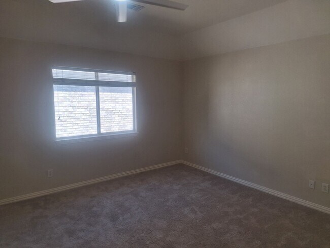 Building Photo - 5BR Fannin Farms Home with Dual Primary Suites & Pool