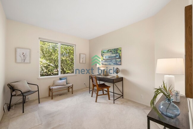 Building Photo - Stunning 3 BEDS & 2 BATH SINGLE FAMILY HOUSE FOR RENT