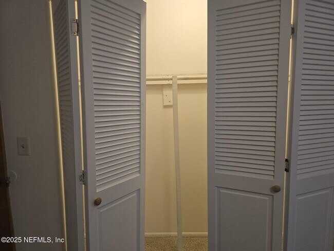 Building Photo - 4807 Windrush Ln