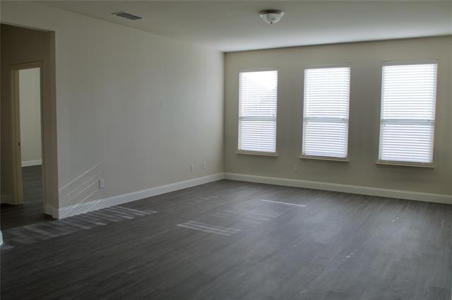 Building Photo - 3804 Oceanview Dr