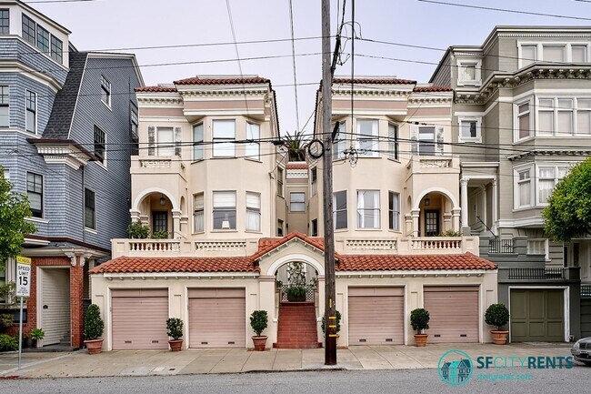 Building Photo - Pacific Heights: Remodeled Bi-Level Condo w/ Private Yard & Garage near Alta Vista Park