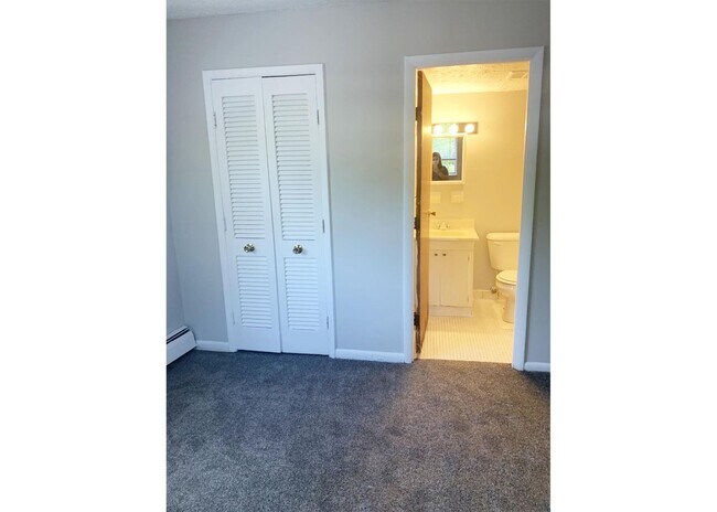 Building Photo - 3033 Clifton Ave