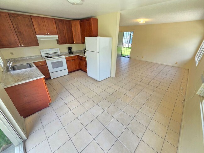 Building Photo - 425 Kawailoa Rd