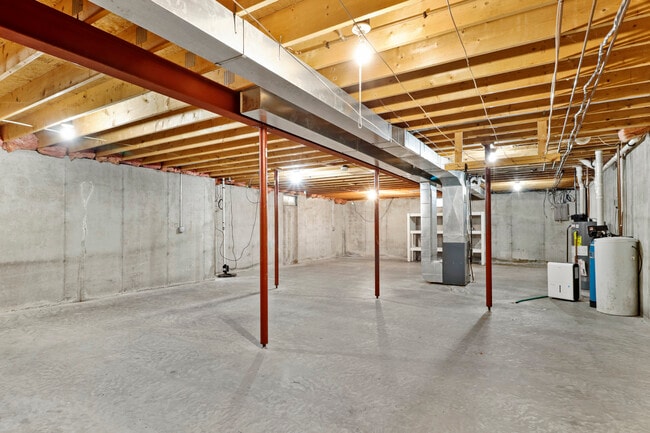 Building Photo - 987 3rd St