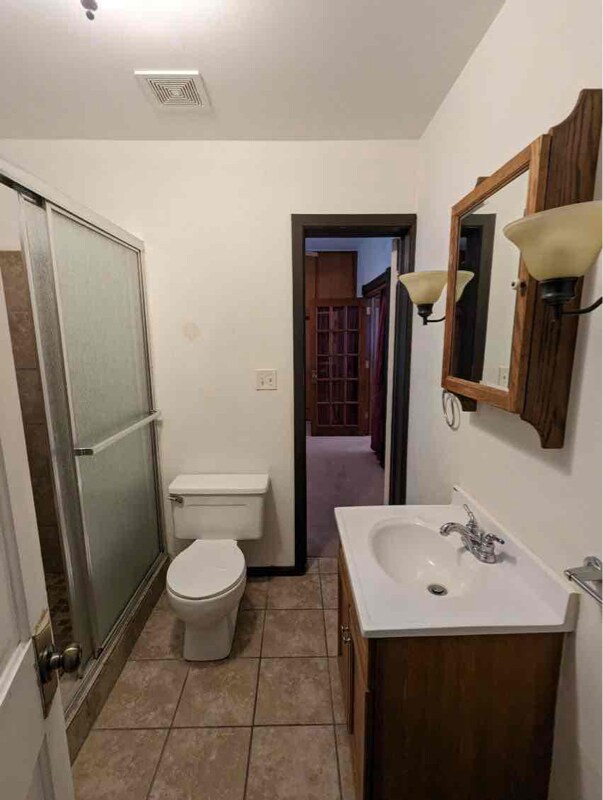 Building Photo - 1334 Otter Ave