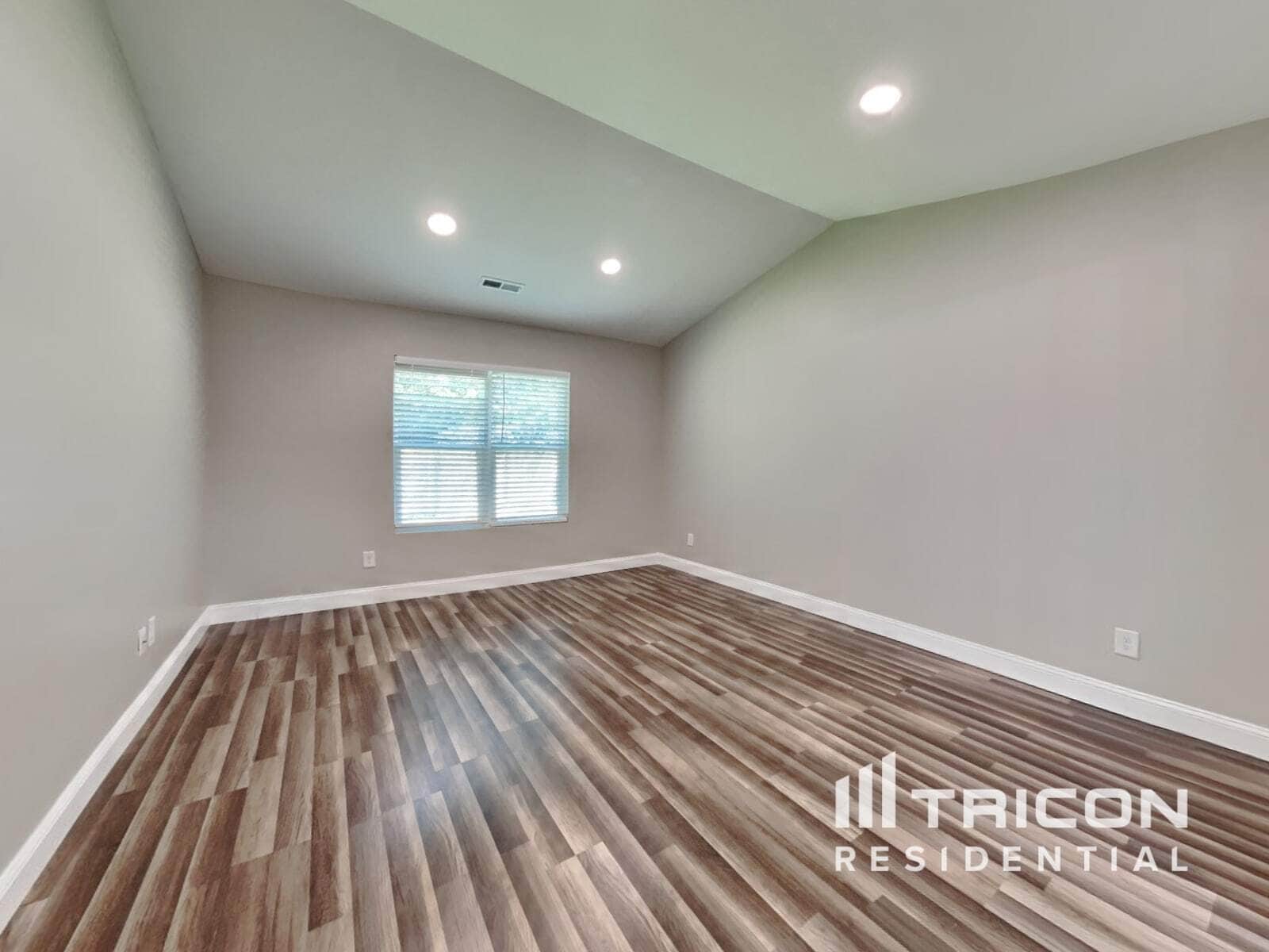 Building Photo - 19 Summerwood Ln