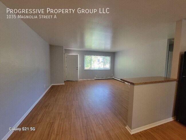 Building Photo - 1035 Magnolia St