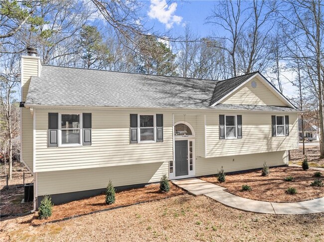 Building Photo - 175 Cedar Ridge Dr