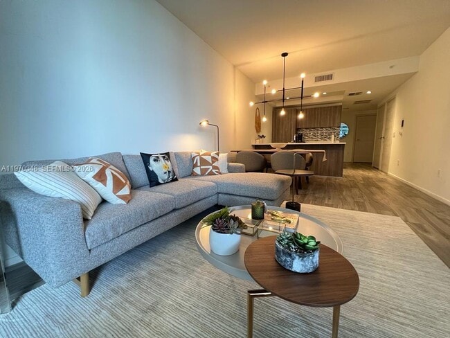 Building Photo - 801 S Miami Ave