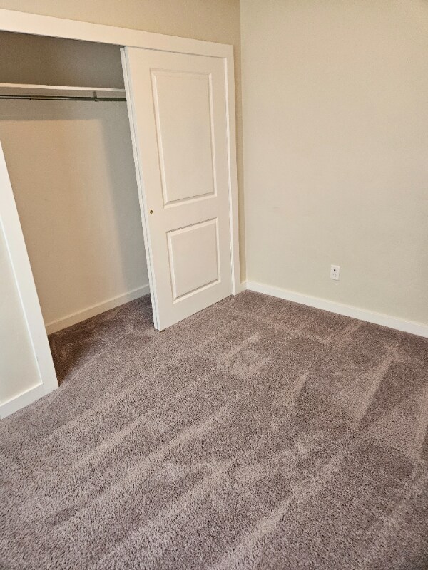 Building Photo - 1401 Oakley Ave