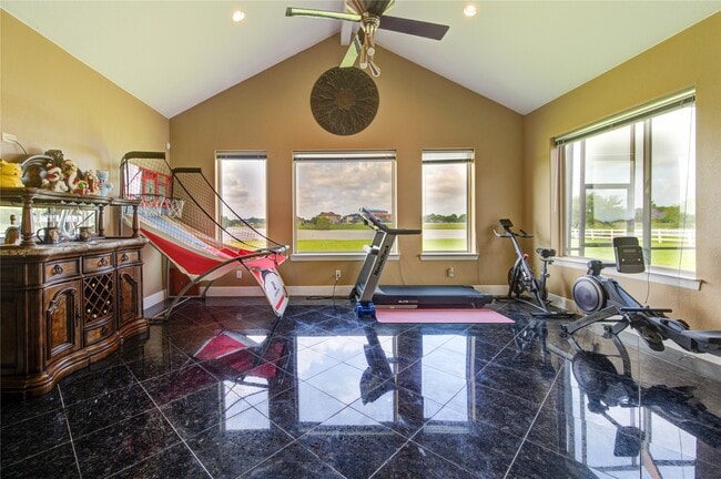 Building Photo - 5942 Sagamore Bay Ln