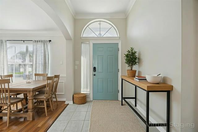 Building Photo - 4001 Lakeside Dr