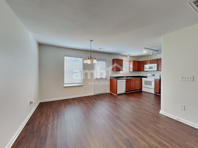 Building Photo - 2504 Tulip Poplar Cir