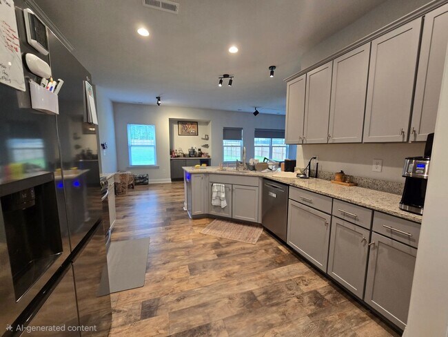 Building Photo - New Listing!!