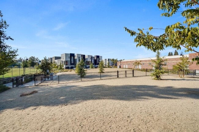 Building Photo - Modern Living at The MIll Gorgeous 2bed/2.5bath home