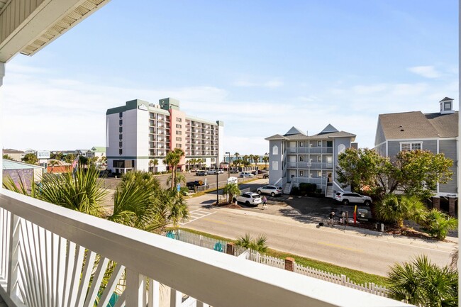 Building Photo - Pier View Paradise-Seasonal Beach House 11...