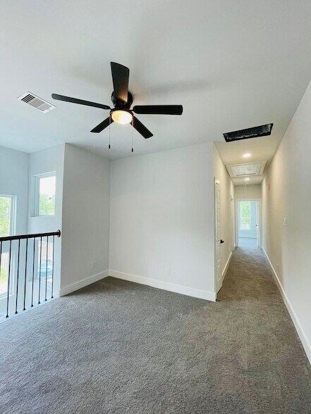 Building Photo - 7931 Fowlie St