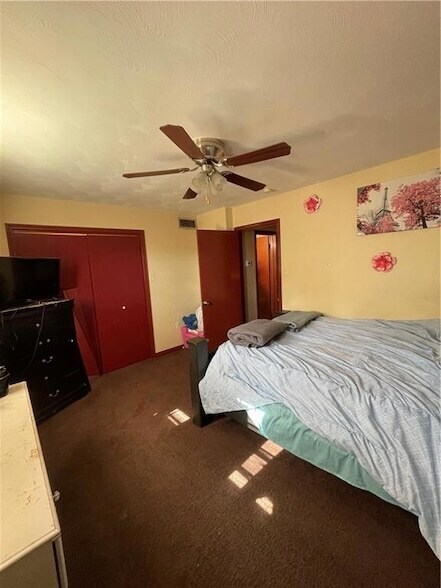 Building Photo - 2450 Copernicus St