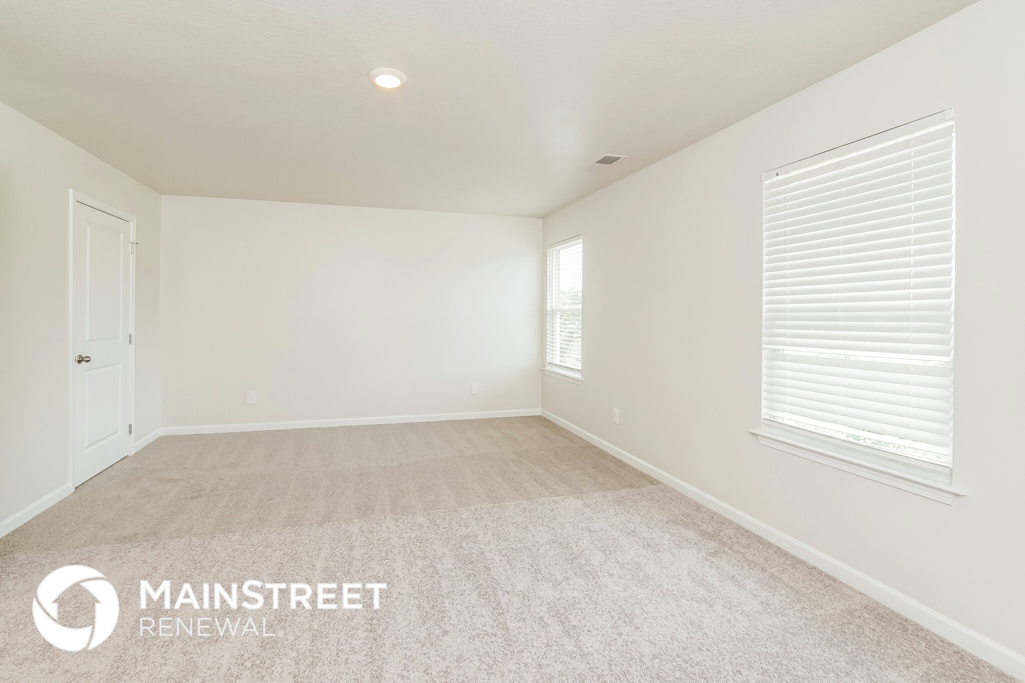 Building Photo - 8129 Dennis Fox Ln