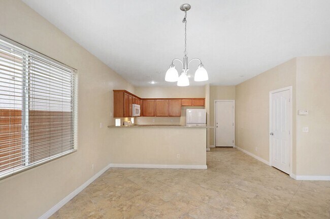 Building Photo - Northwest 3 Bedroom 2.5 Bath Home In Gated...