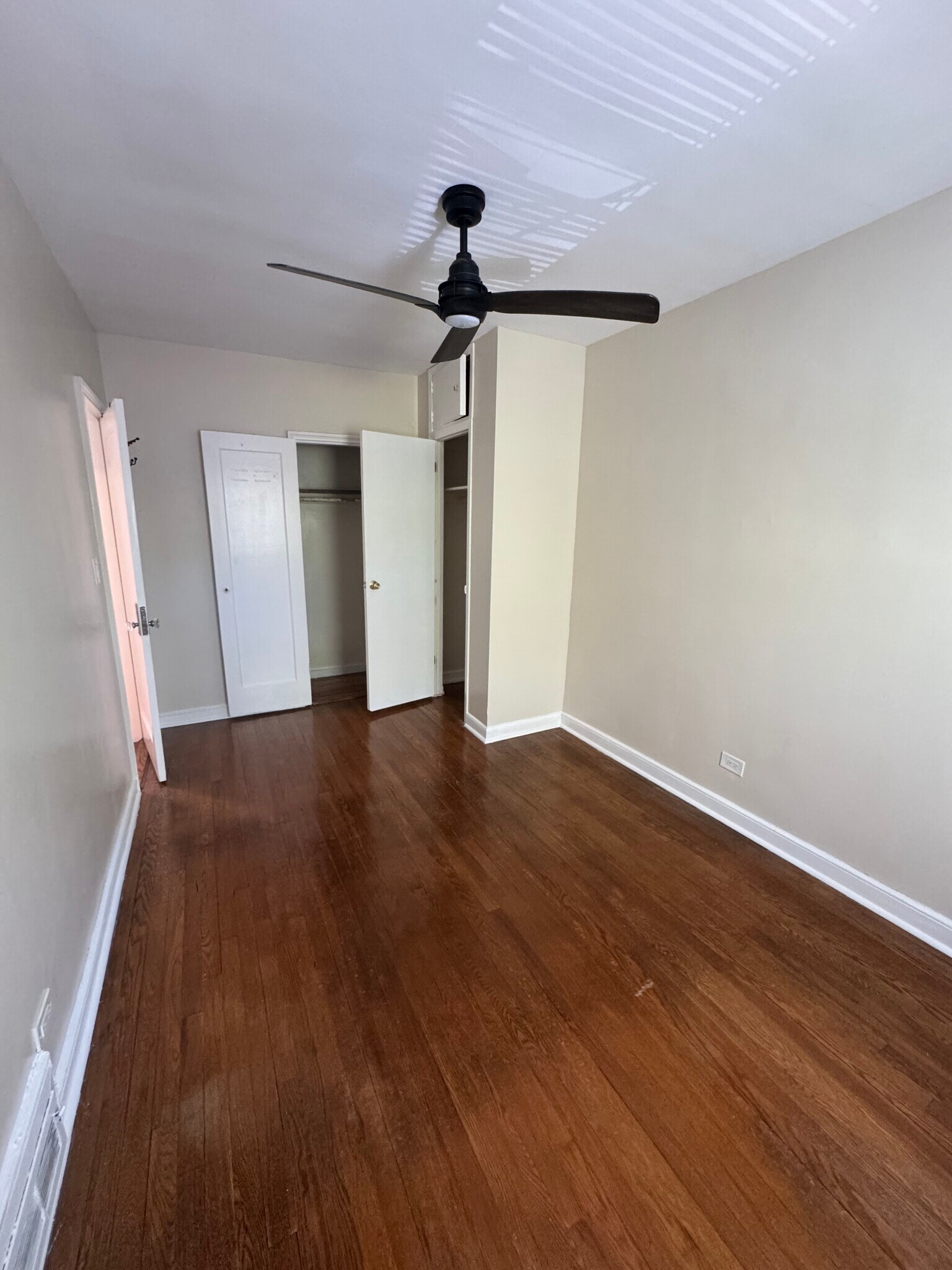 Building Photo - 4218 Bruner Ave