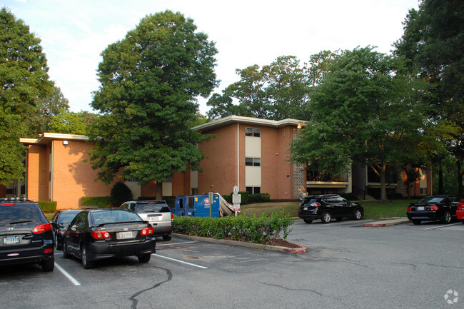 Building Photo - Spa Creek Condominiums