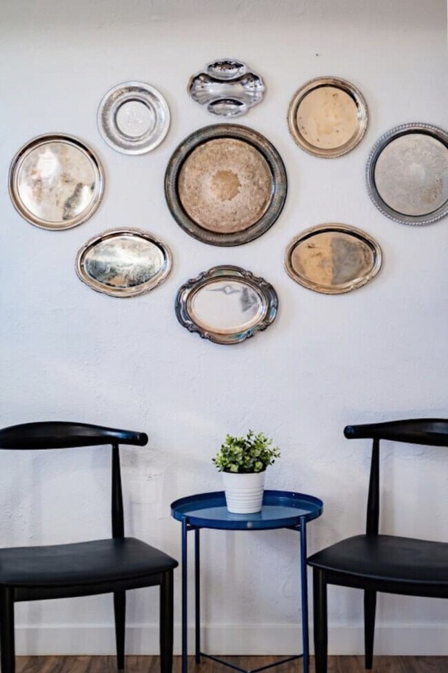 Building Photo - 170 E 100 N