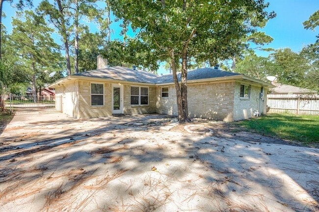 Building Photo - 9611 Landry Blvd