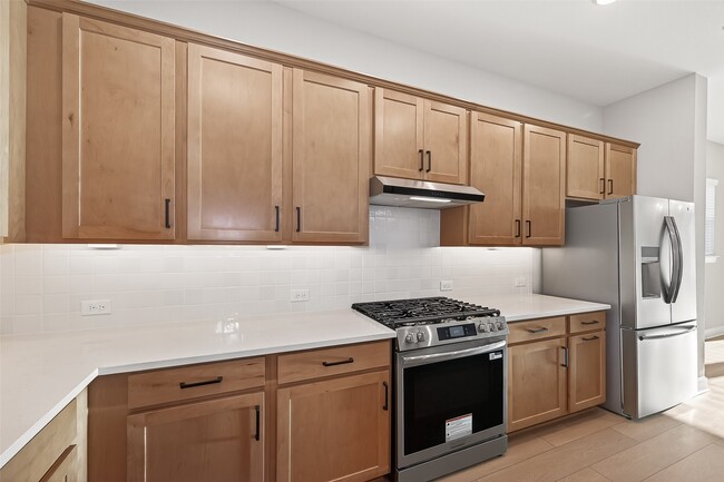 Building Photo - 11219 Peacock Flower St