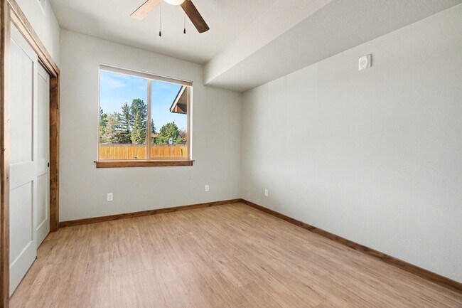 Building Photo - 1802 Wildfire Rd