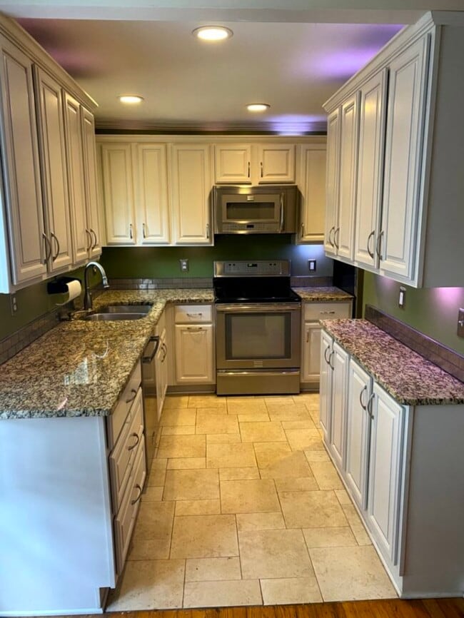 Building Photo - 1620 Briarcliff Rd NE