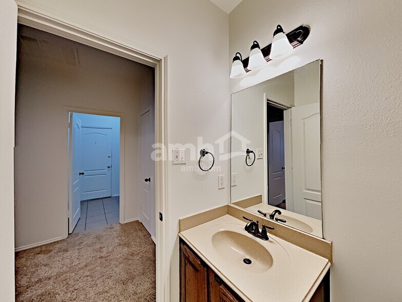 Building Photo - 6412 Spring Ranch Dr