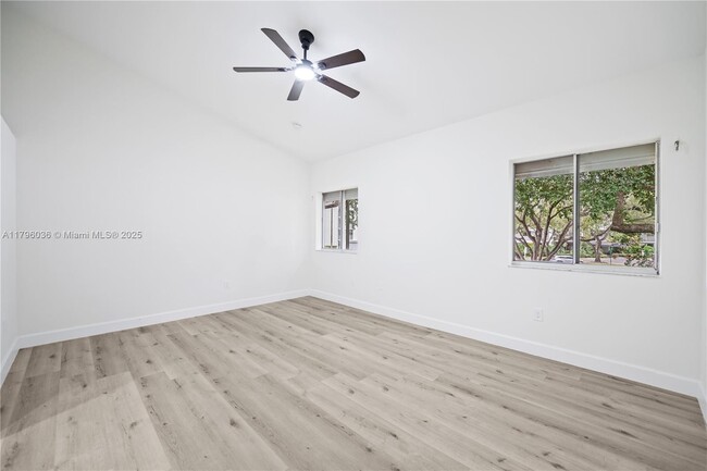 Building Photo - 16364 Malibu Dr