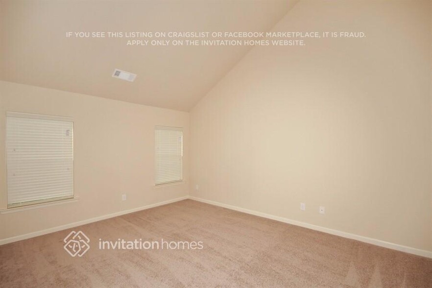 Building Photo - 3600 Brookhollow Dr