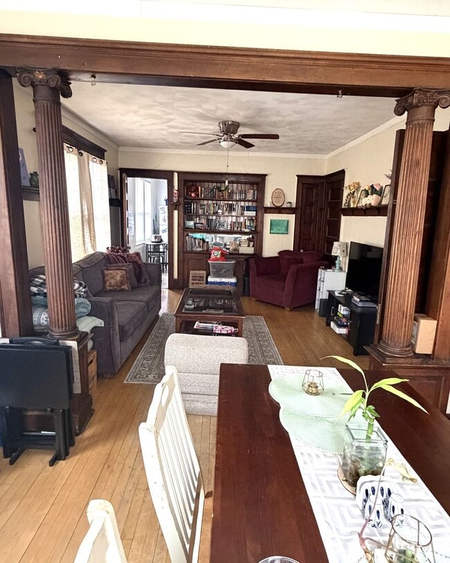 Building Photo - 1702 E Belleview Pl