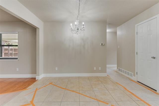Building Photo - 2429 Towerwood Dr