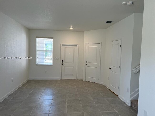 Building Photo - 2281 NW 131st Cir