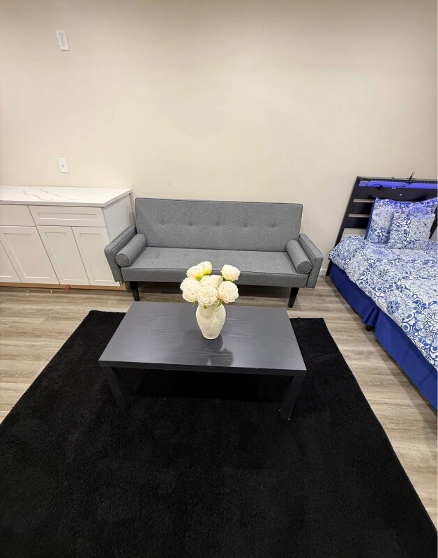 Building Photo - 4728 Crenshaw Ave