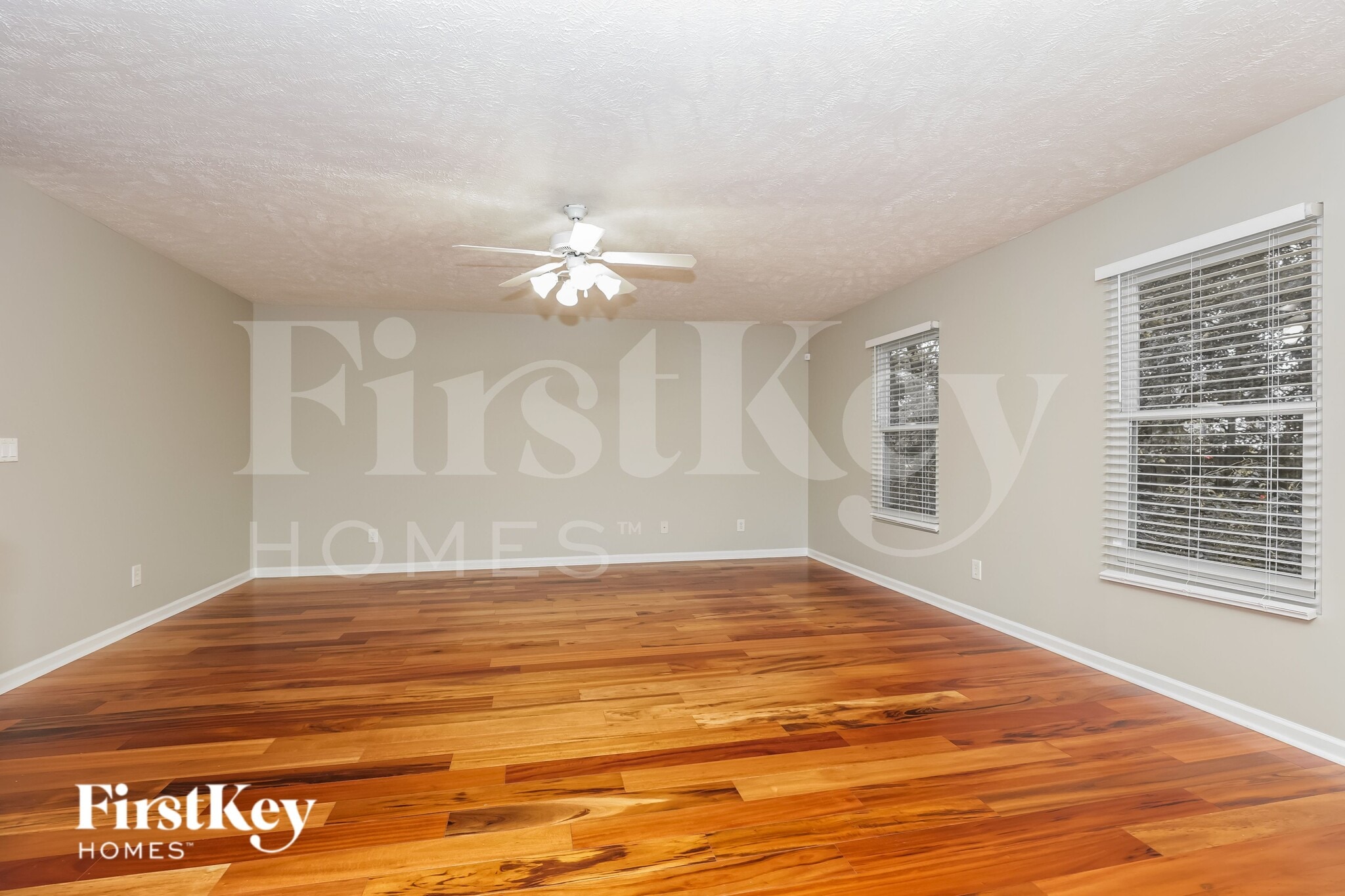 Building Photo - 322 Elderberry Way