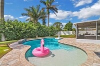 Building Photo - 2680 Longboat Dr