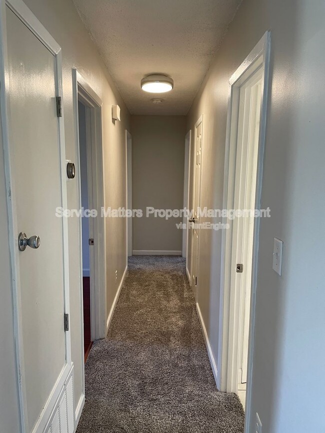 Building Photo - 5057 Pennington Ln